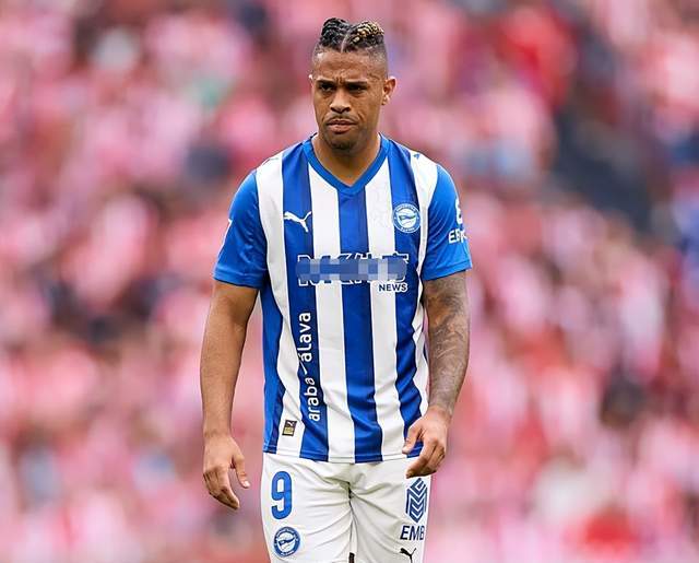 星空体育官网入口-身价仅80万！前皇马7号沉沦：西甲10场0球 球队濒临降级区